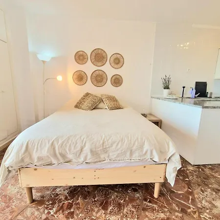 Aa Guest - The Golden Sea Views Eco Apartment *